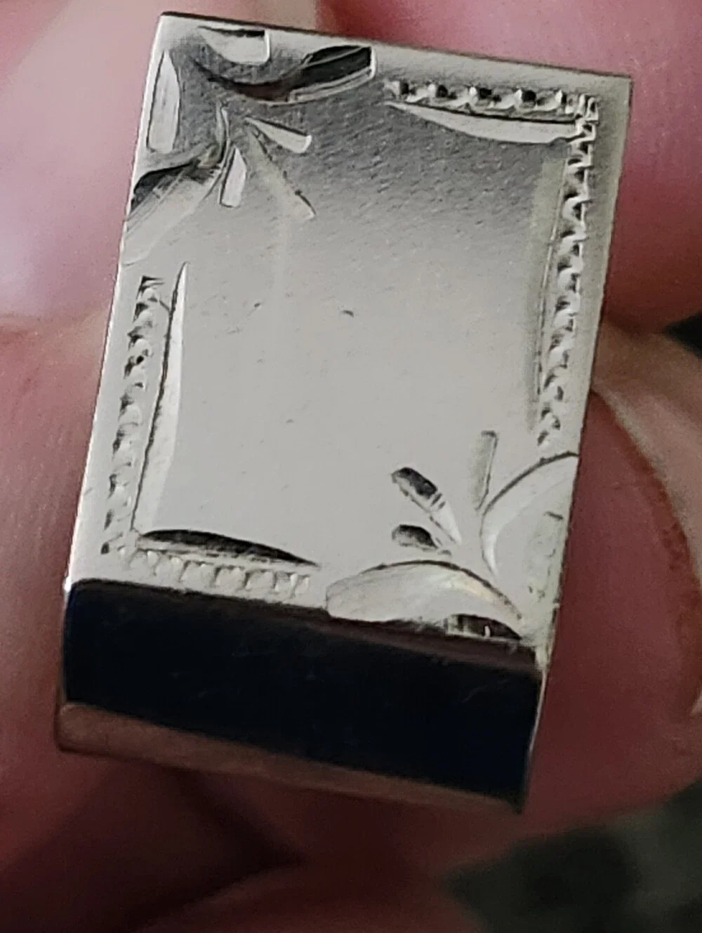Vtg Hickok Silver Tone Curved Rectangular Engraved Leaf Detailing Cufflinks